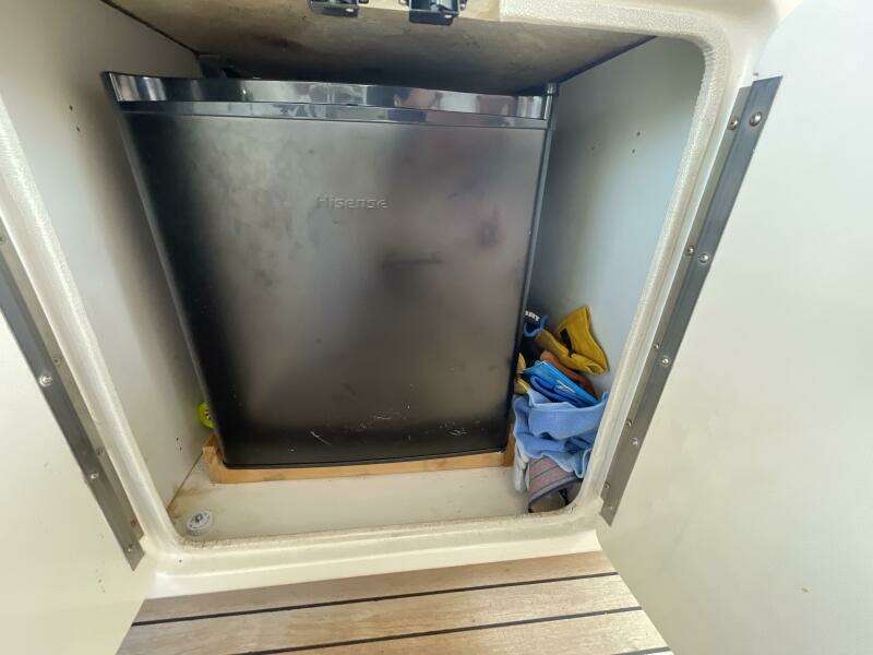 1998 Sea Ray 630 Super Sun Sport