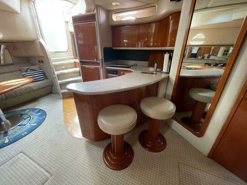 1998 Sea Ray 630 Super Sun Sport