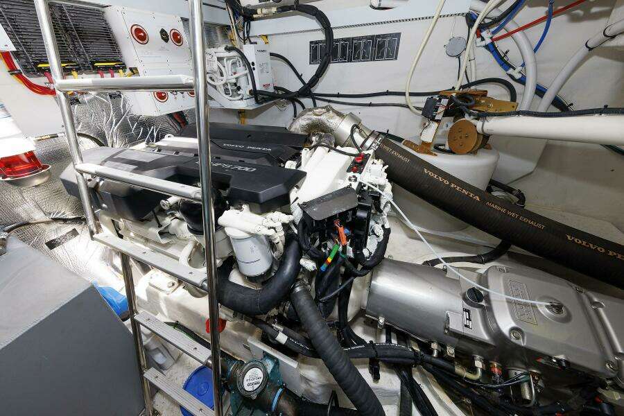 Engine   Starboard 2