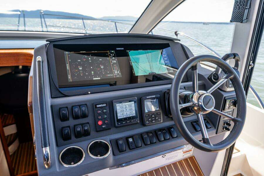 2021 Nimbus 405 Coupe