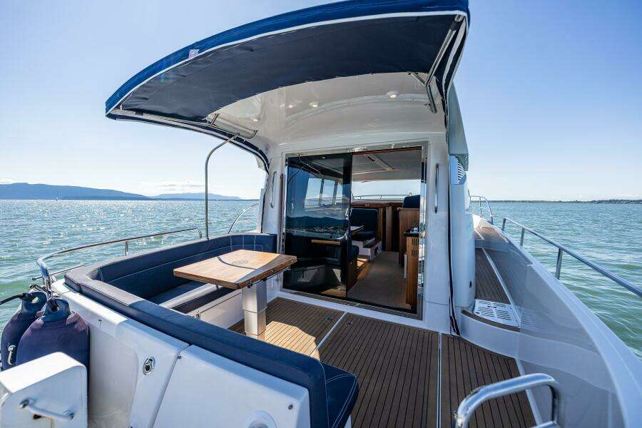 2021 Nimbus 405 Coupe