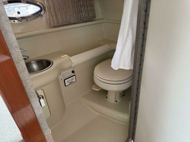 2007 Formula 330 Sun Sport