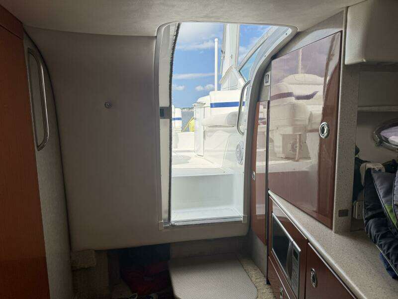 2007 Formula 330 Sun Sport