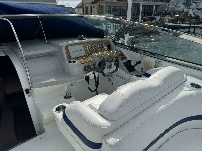 2007 Formula 330 Sun Sport