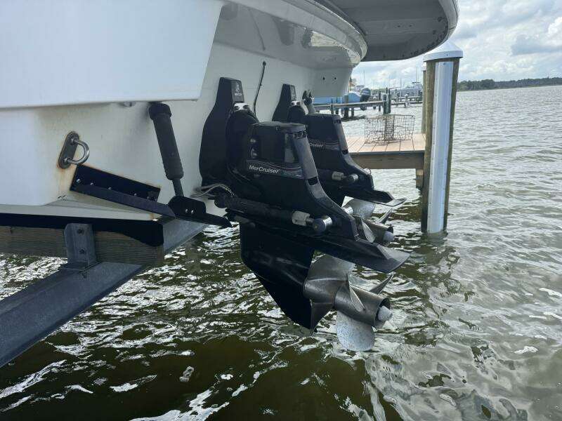 2007 Formula 330 Sun Sport