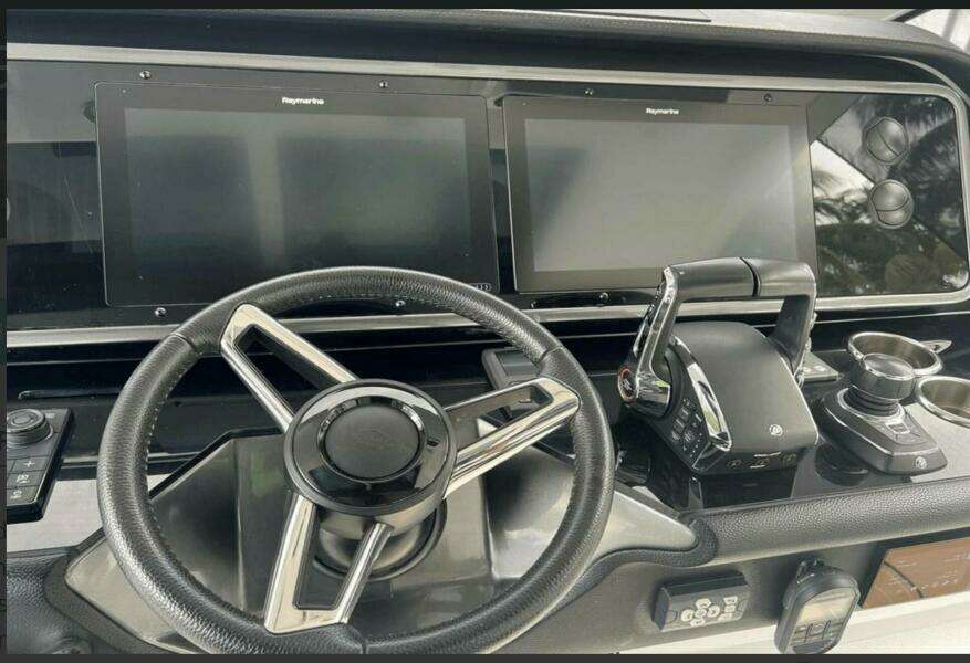 2022 Azimut Verve 42