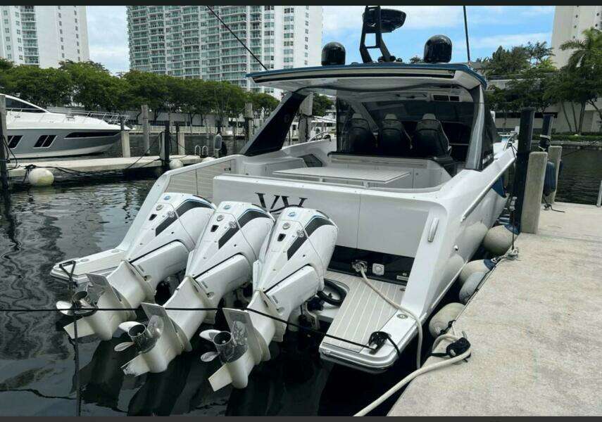 2022 Azimut Verve 42