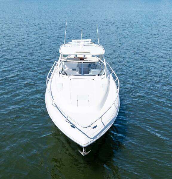 2015 Intrepid 430 Sport Yacht