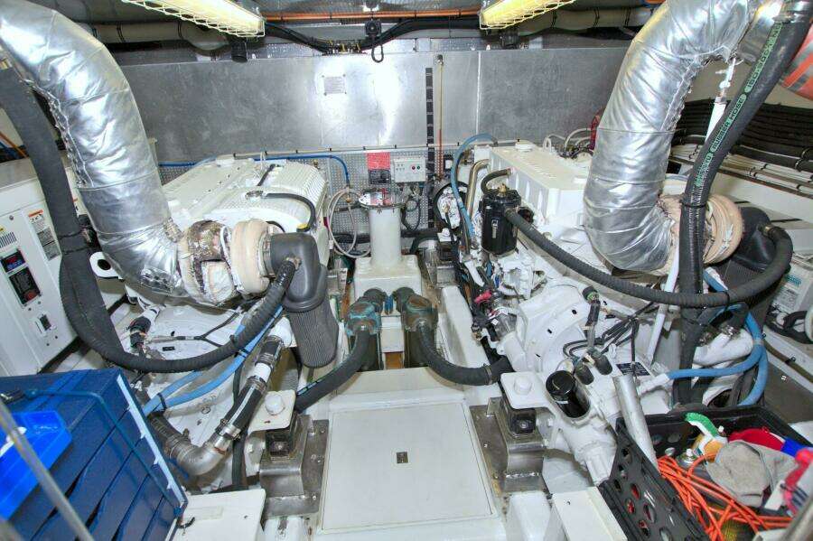 2015 Dyna Yachts 60 Pilothouse Motoryacht