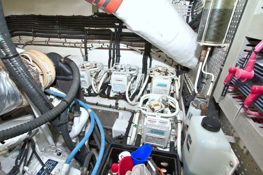 2015 Dyna Yachts 60 Pilothouse Motoryacht