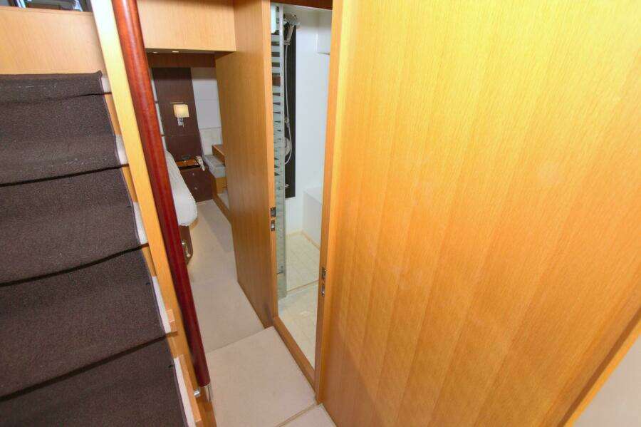 2015 Dyna Yachts 60 Pilothouse Motoryacht