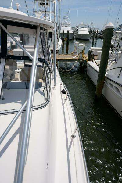 2003 Grady-White 330 Express