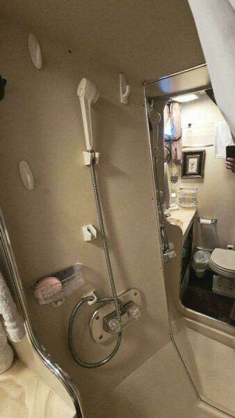 1986 Chris-Craft 381 Catalina