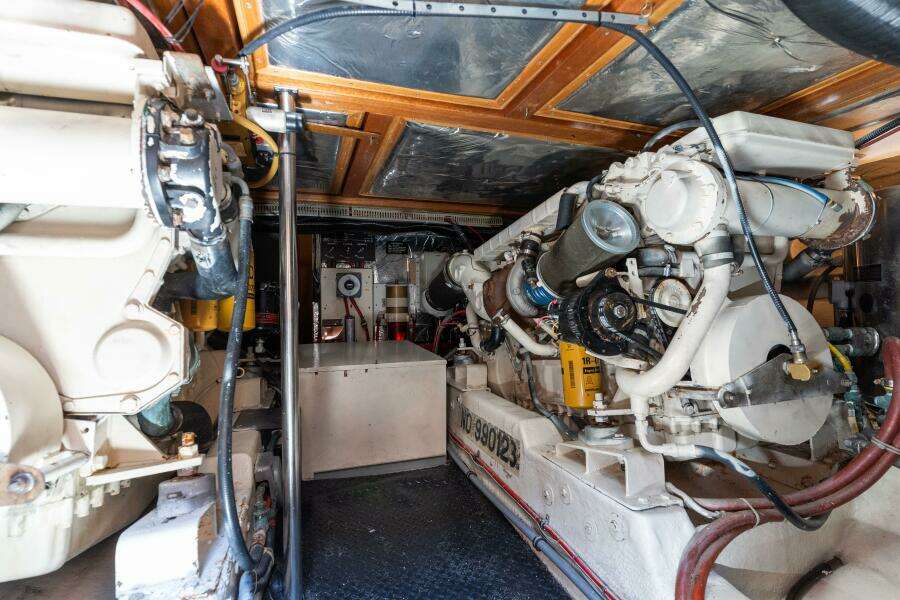 1993 Ocean Alexander 