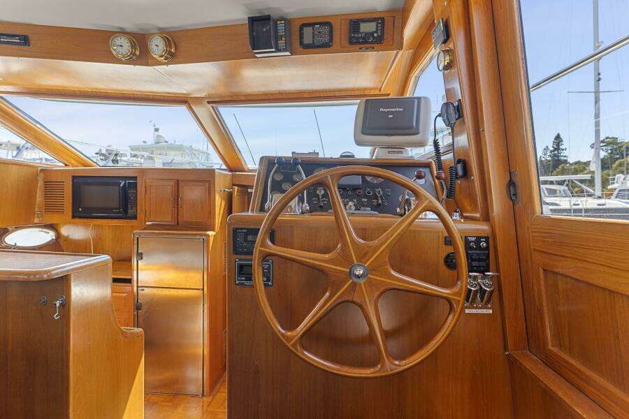 1993 Ocean Alexander 