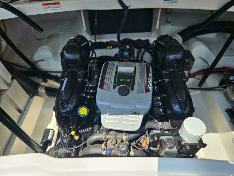 2012 Sea Ray 250 SLX