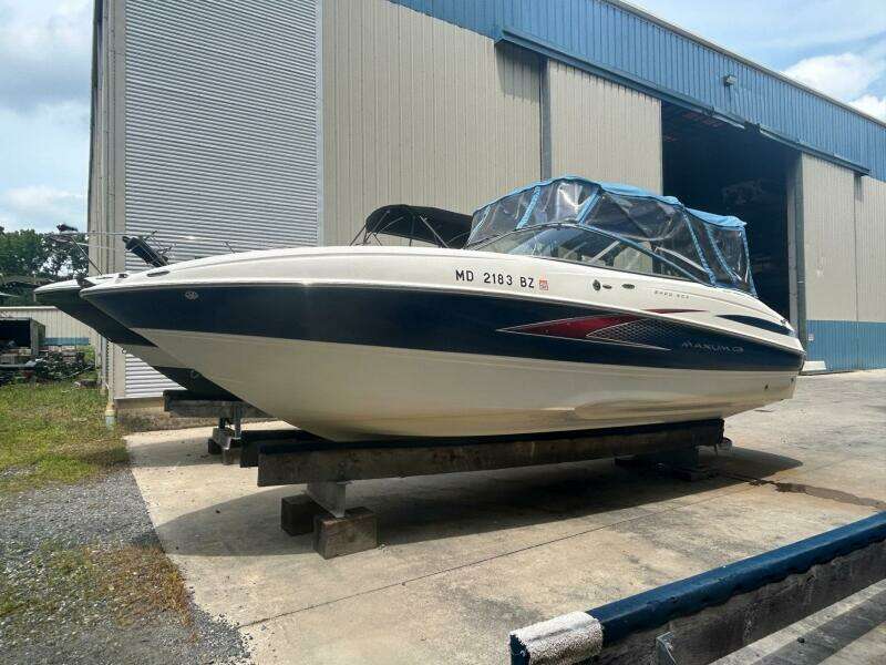 2007 Maxum 2400 SC3
