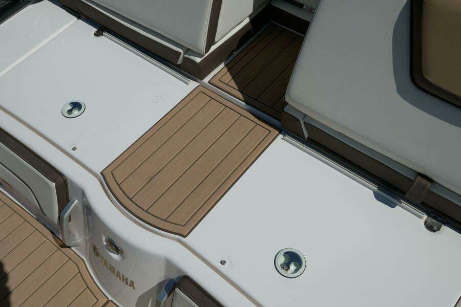 2023 Yamaha Boats 252S
