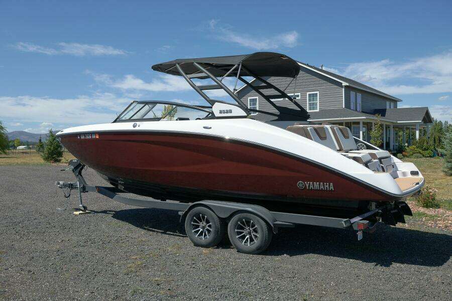 2023 Yamaha Boats 252S