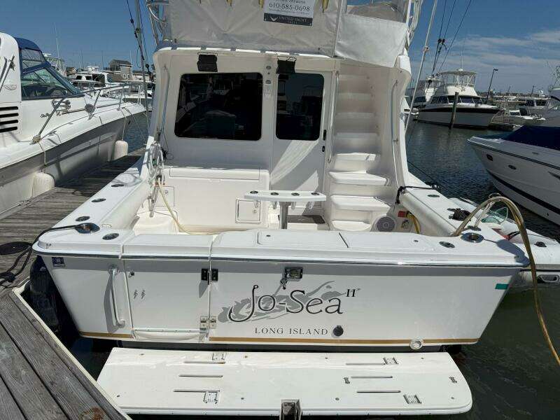 2005 Luhrs 36 Convertible