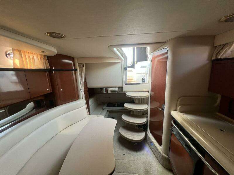2003 Sea Ray 320 Sundancer