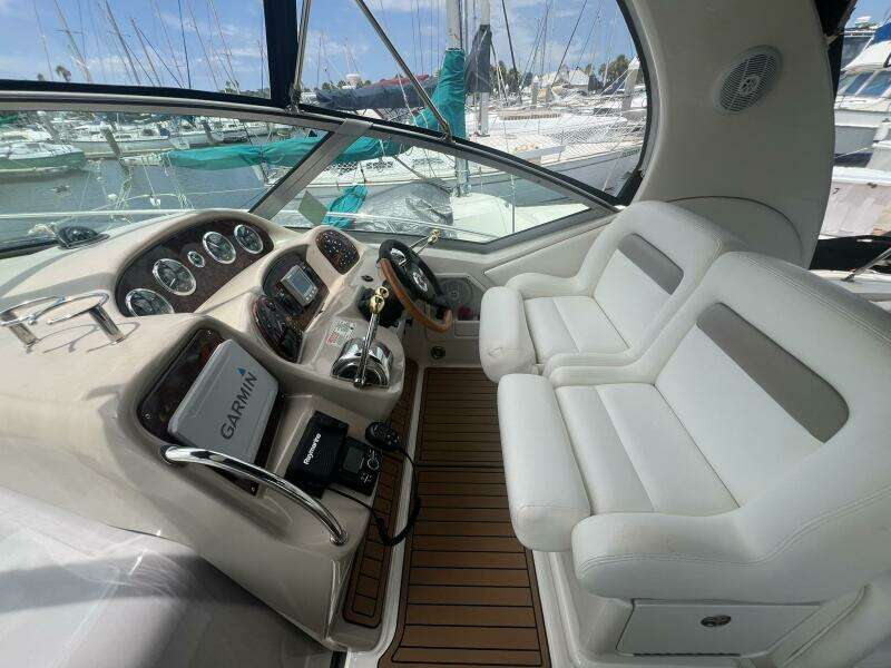 2003 Sea Ray 320 Sundancer