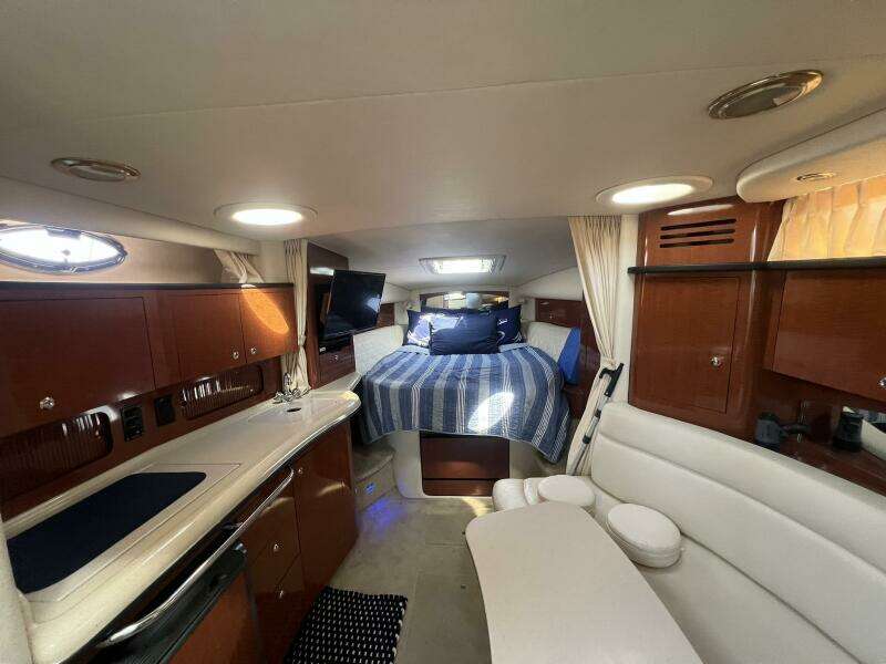 2003 Sea Ray 320 Sundancer