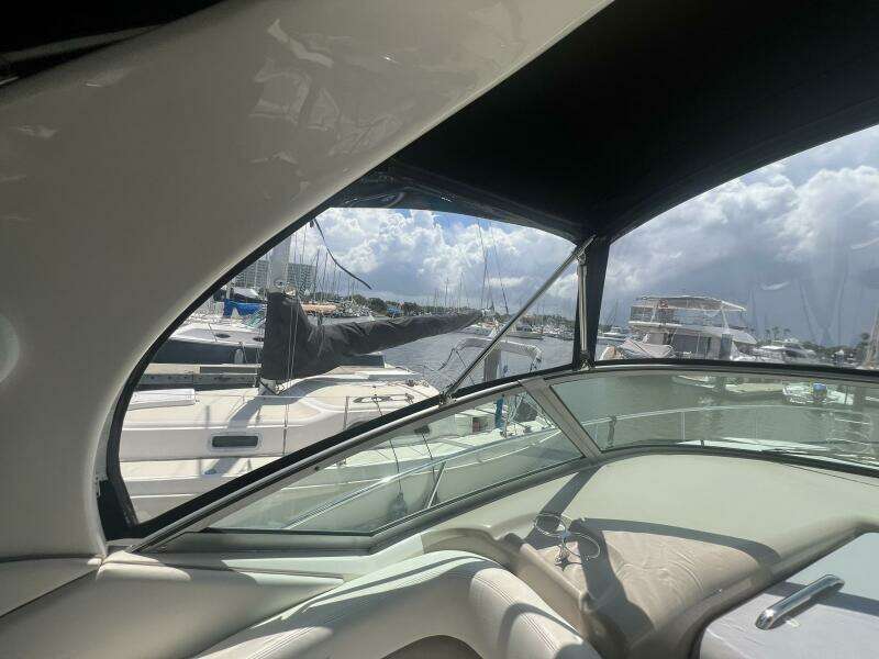 2003 Sea Ray 320 Sundancer