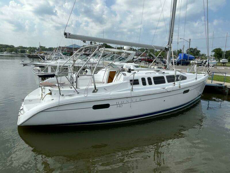 2000 Hunter 340