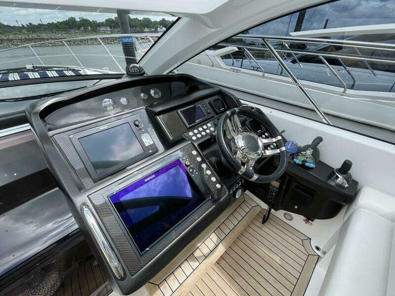 2015 Sunseeker San Remo SONYA Helm
