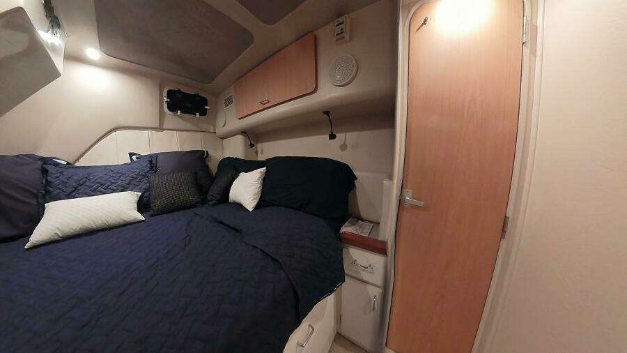 34 ft Mainship - Aft Cabin Entrance