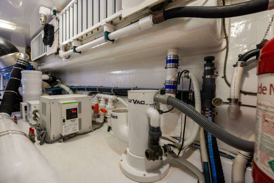 2011 Viking 70 Convertible