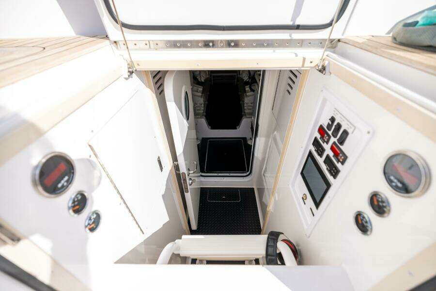 2011 Viking 70 Convertible