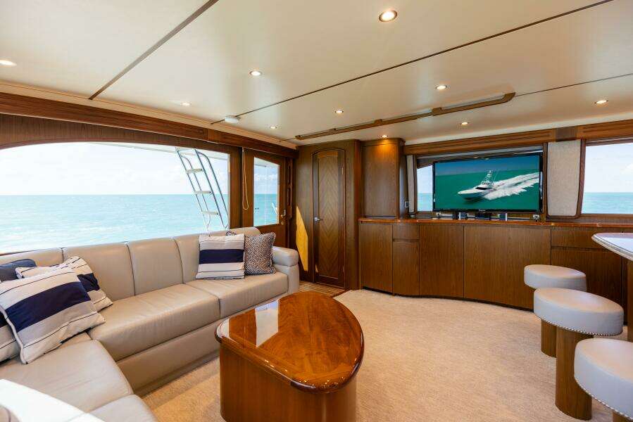 2011 Viking 70 Convertible