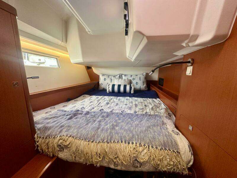 2015 Beneteau Oceanis 45