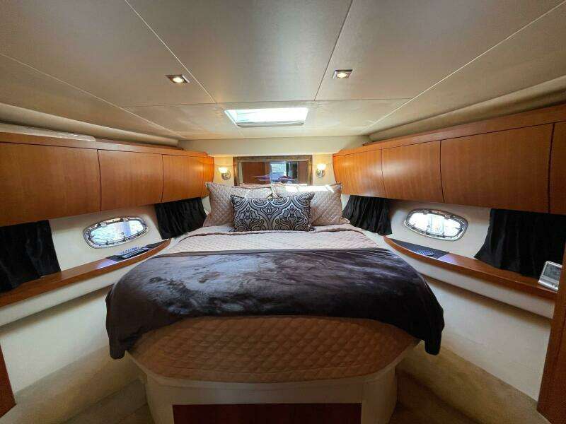 Regal 52 Sport Coupe - VIP