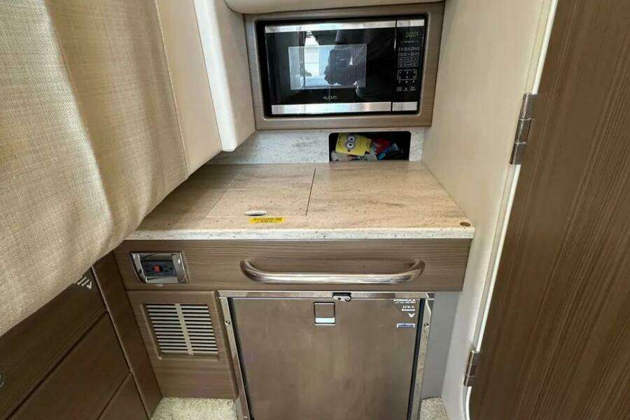 2019 Formula 350 Crossover Bowrider