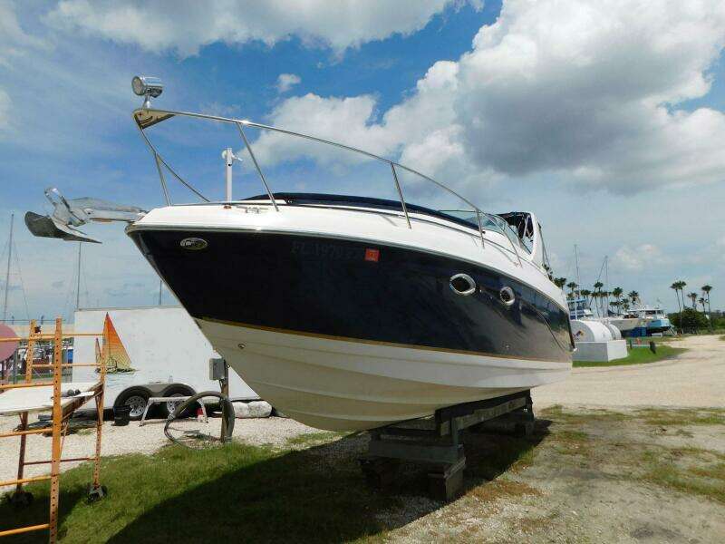 2004 Rinker Fiesta Vee 270