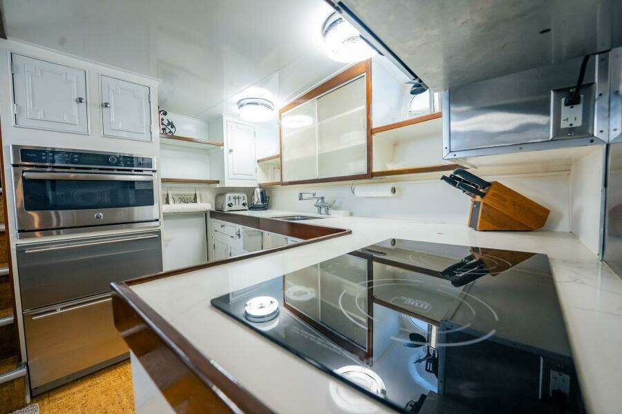 1964 Burger 64 Motor Yacht