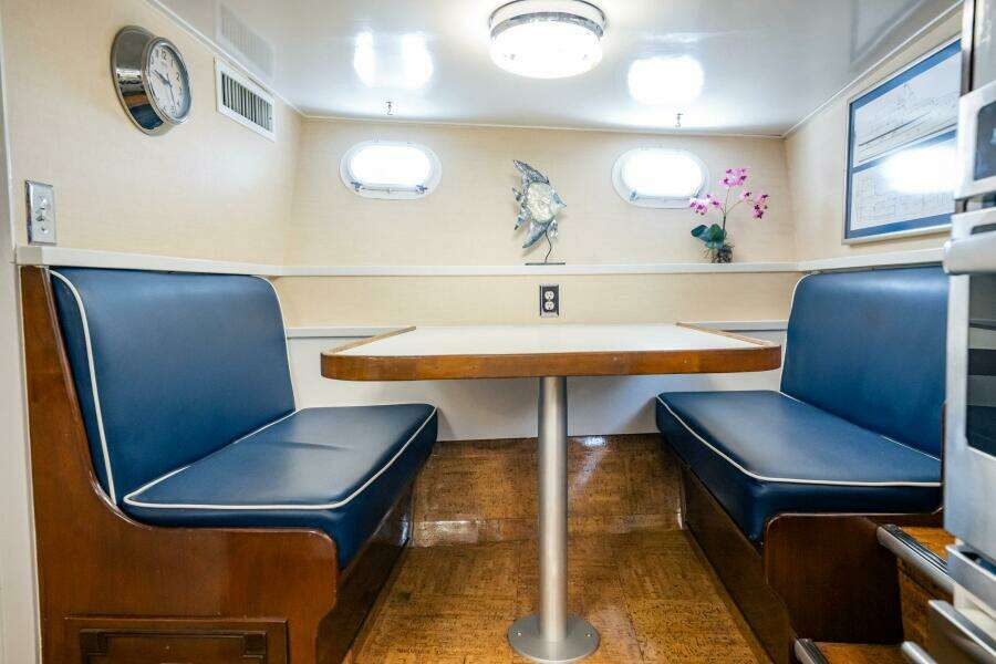 1964 Burger 64 Motor Yacht