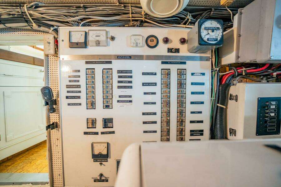 1964 Burger 64 Motor Yacht