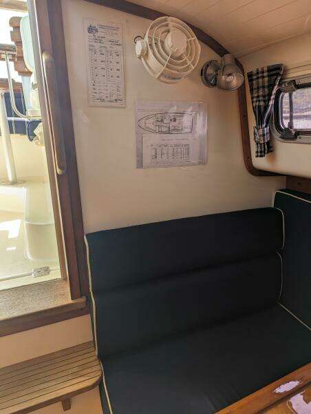 2006 Hunt Surf Hunter 33