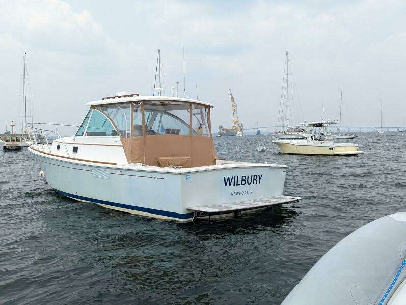 2006 Hunt Surf Hunter 33