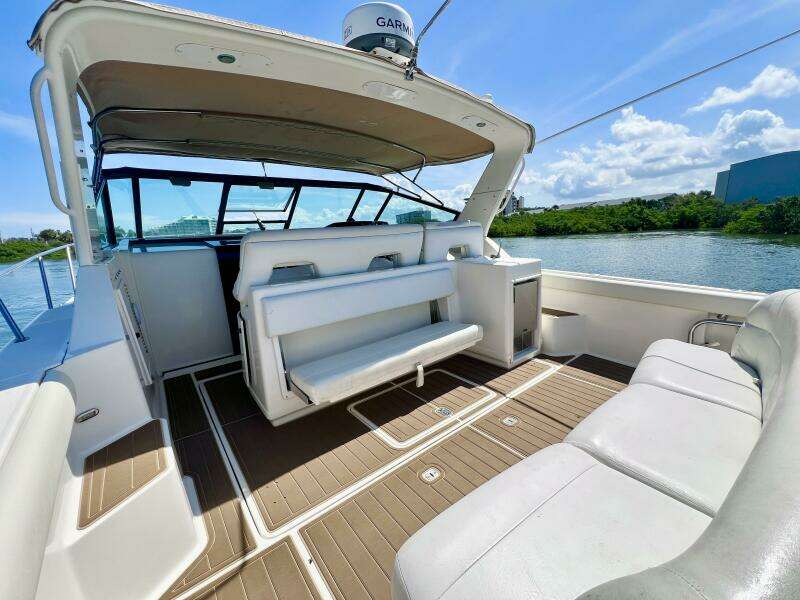 1998 Tiara Yachts 3500 Express