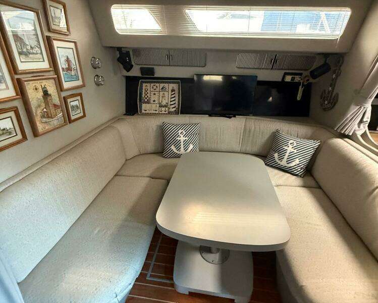 1989 Sea Ray 460 Express Cruiser