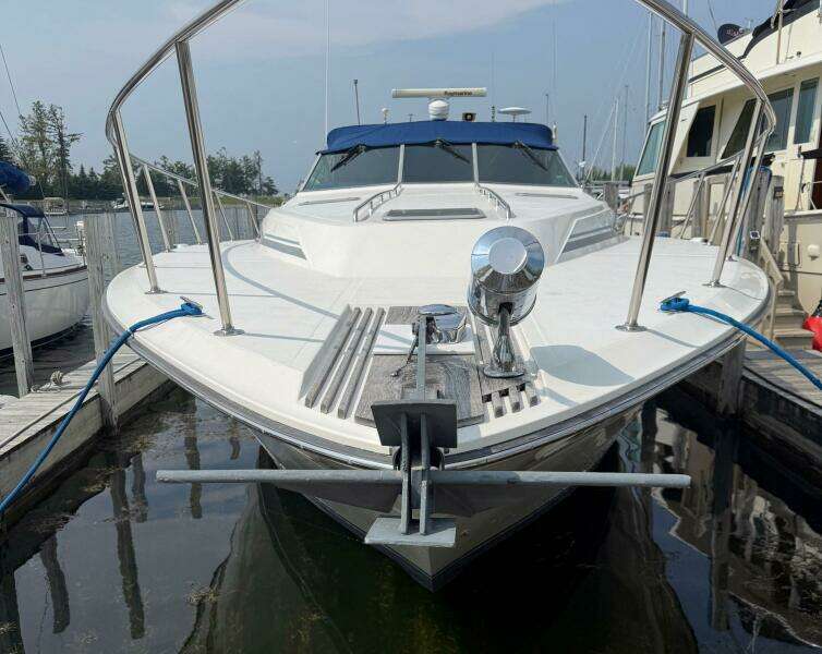 1989 Sea Ray 460 Express Cruiser