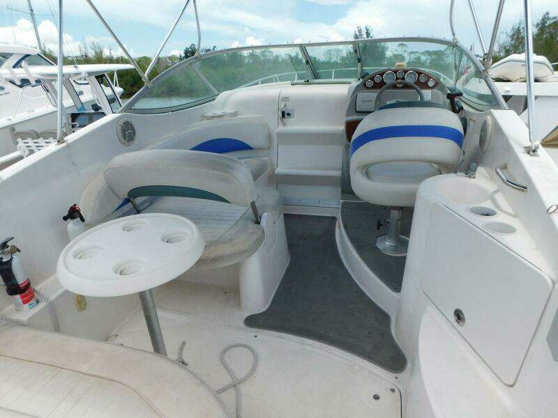 2007 Bayliner 265