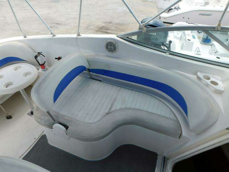2007 Bayliner 265