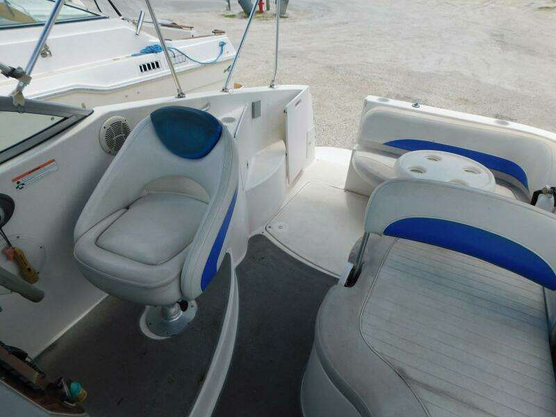 2007 Bayliner 265