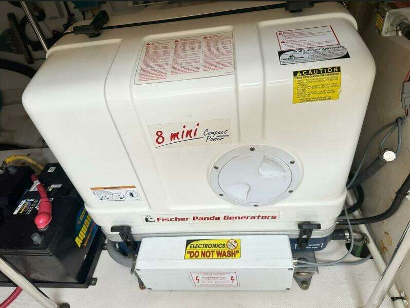 2013 Pursuit 365 SCI